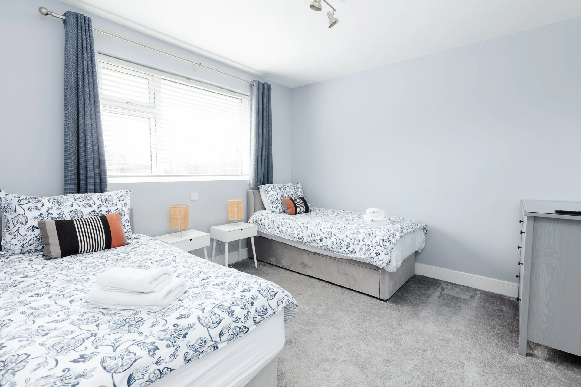 Twin bedroom at Milltown Cottage